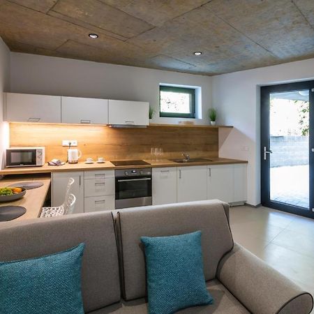 Nerudovka Apartment Karlovy Vary Luaran gambar